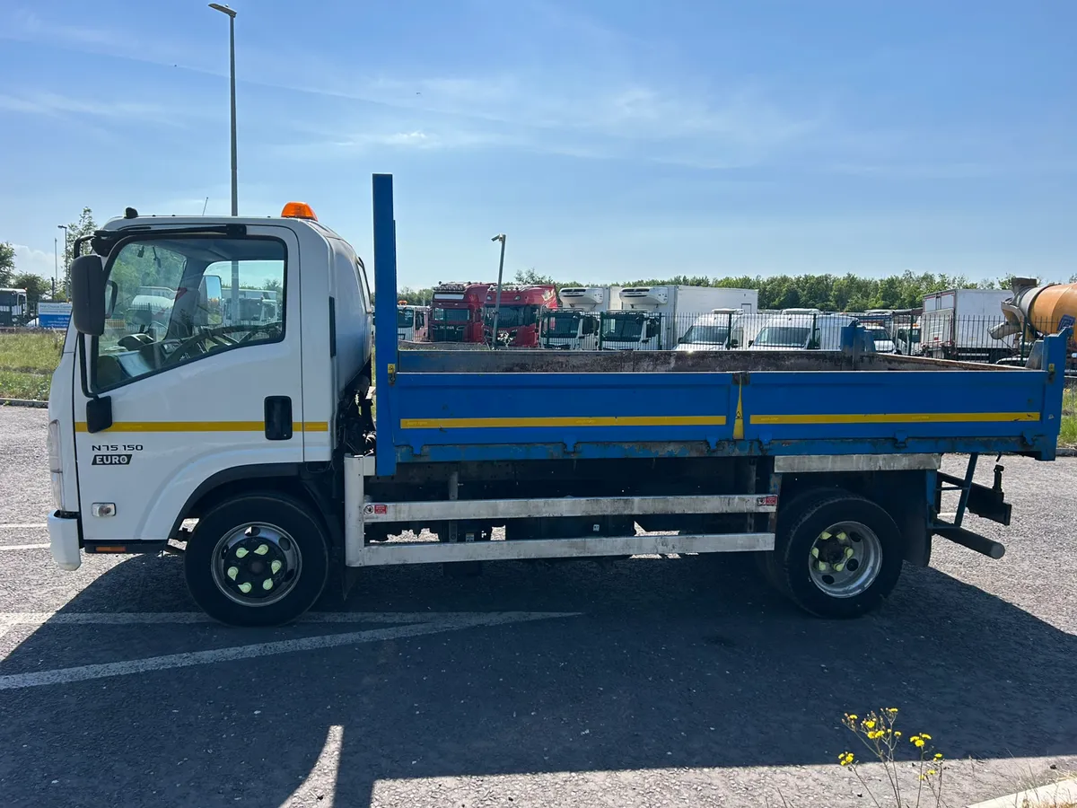 2021 Isuzu 7.5 Ton Tipper - Image 4