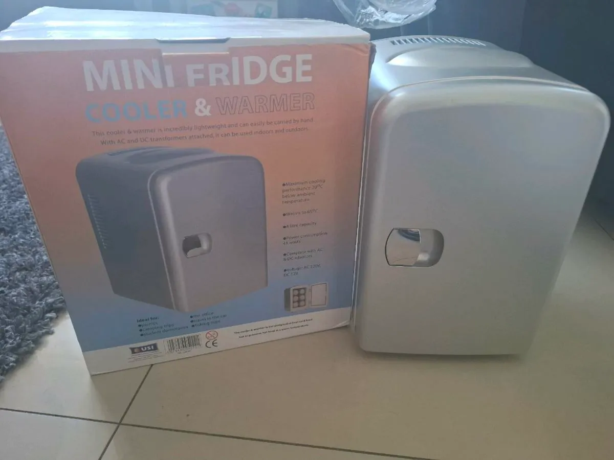 Mini Fridge - Image 1