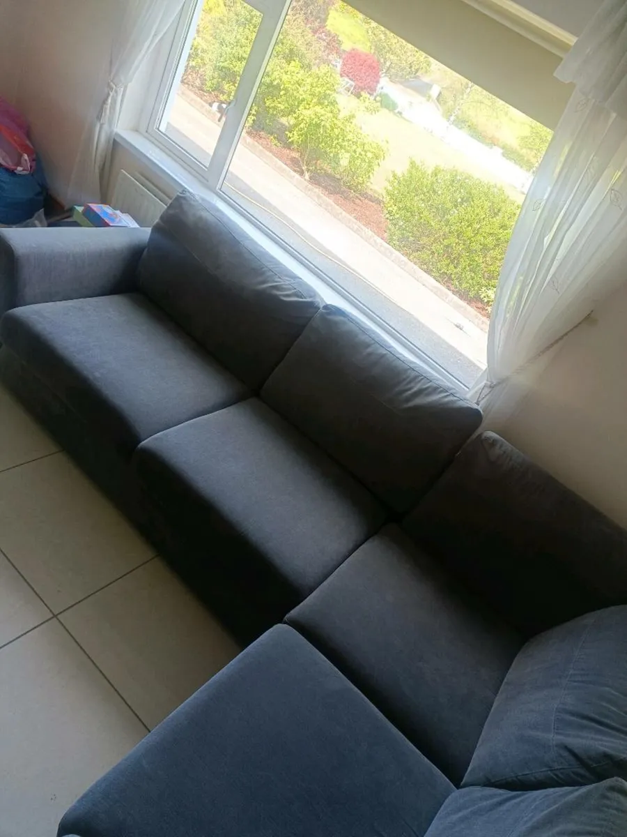 L shaped sofa - Image 3