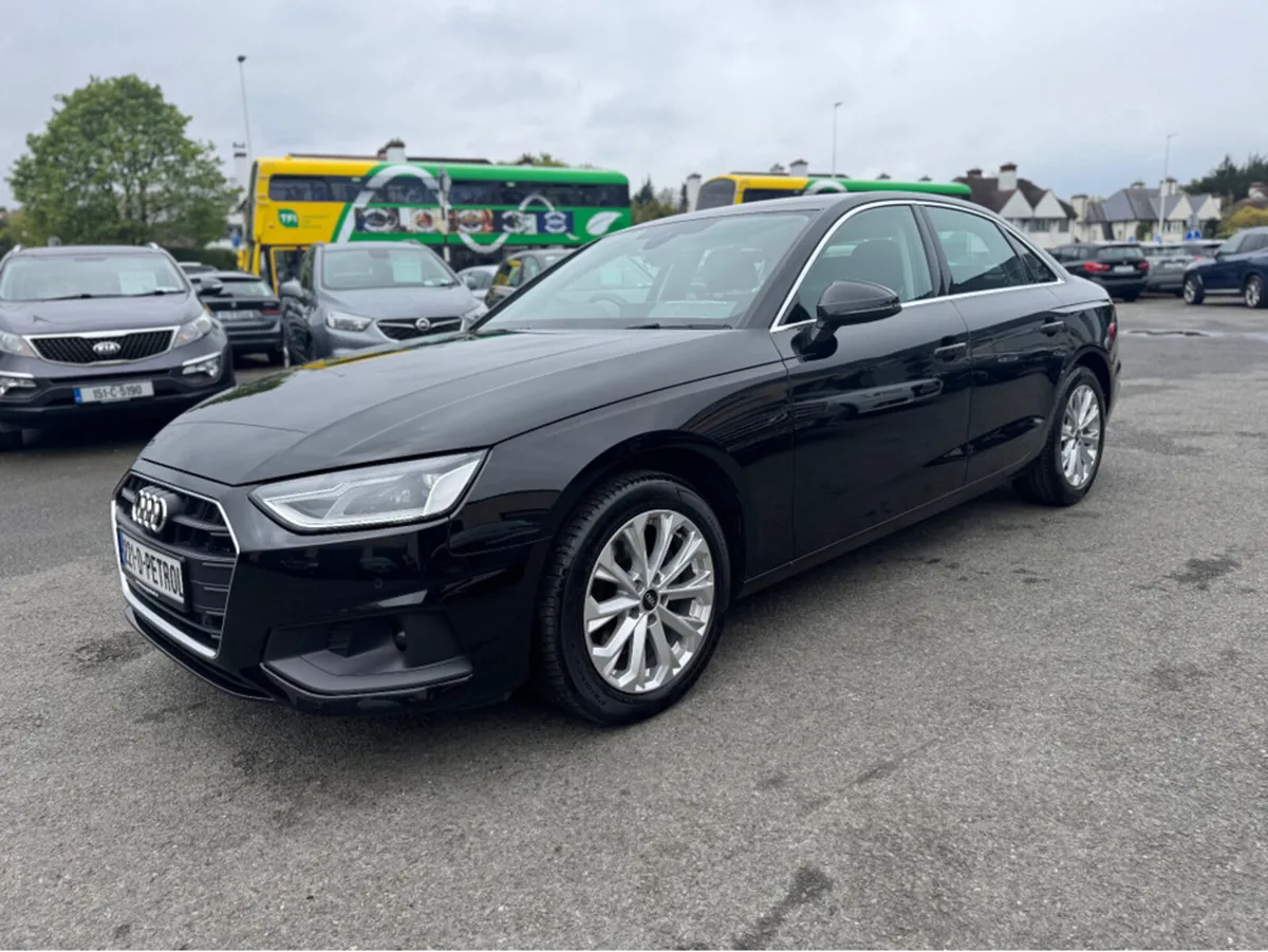 Audi A4 TECHNIK 35 TFSI MHEV - Image 2