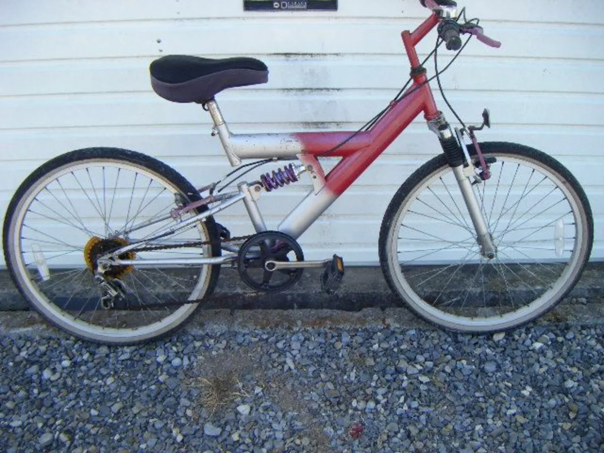 Childs bike - Image 2