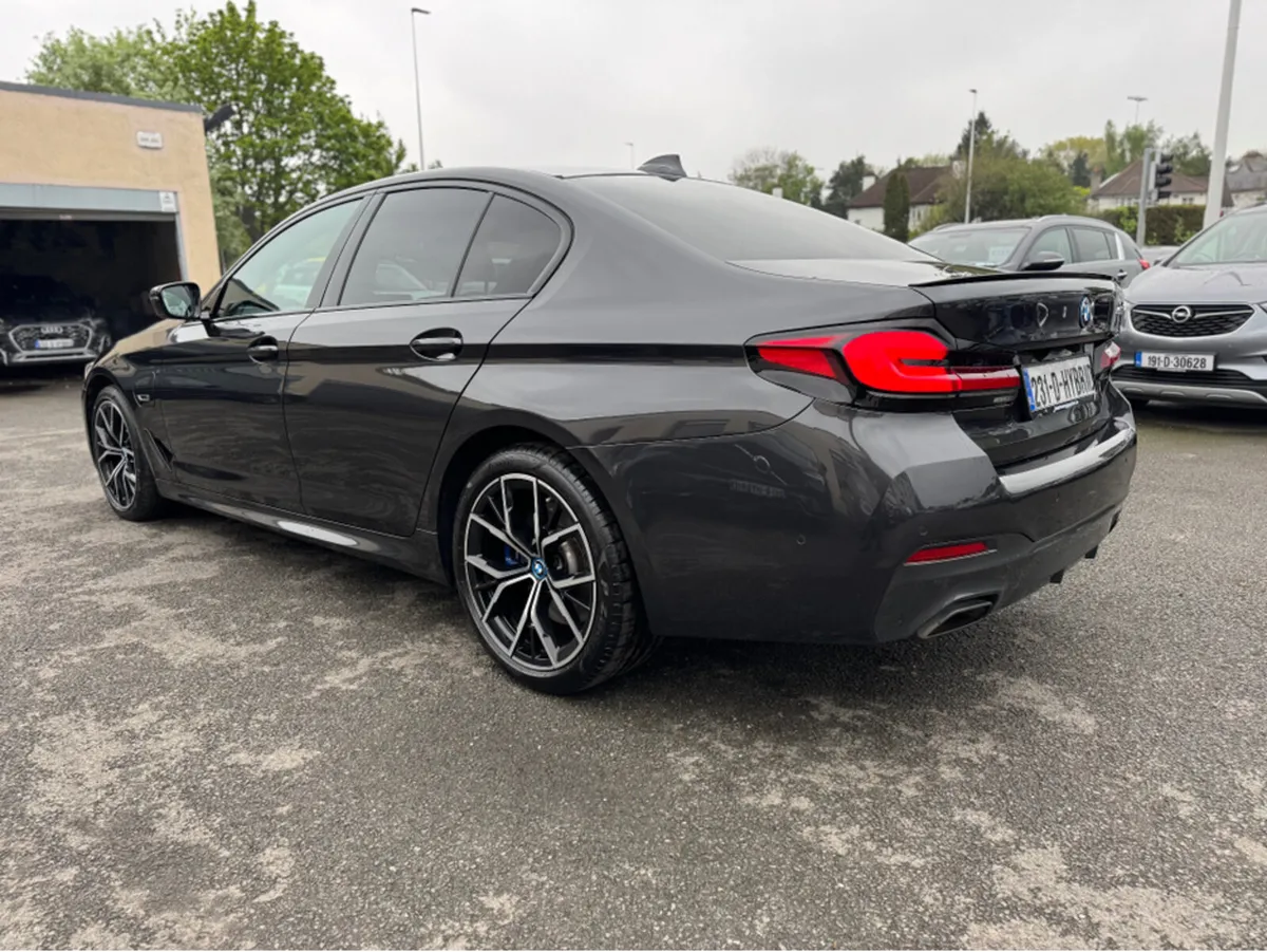 BMW 5-Series 530e M SPORT AUTO - Image 3