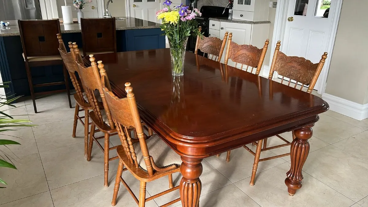 Kitchen Table - Image 2
