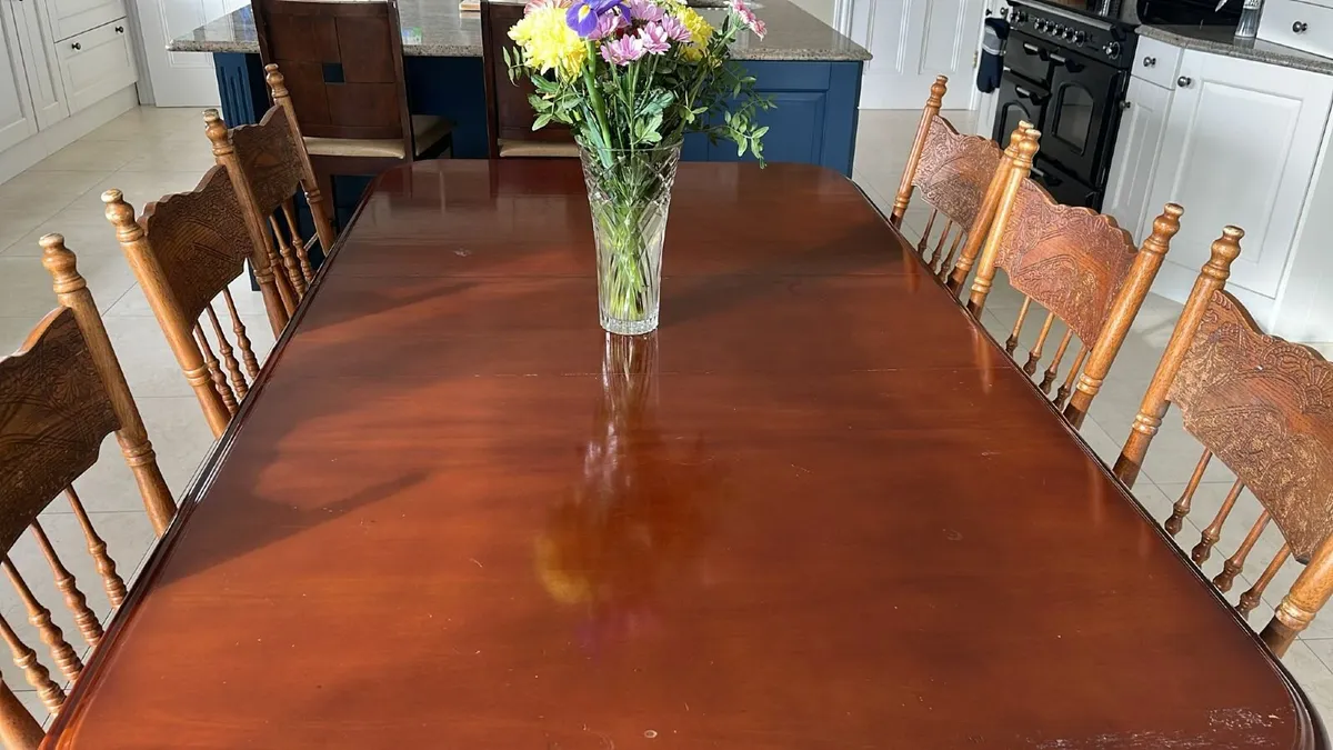 Kitchen Table - Image 3