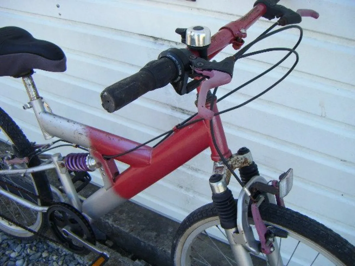 Childs bike - Image 4
