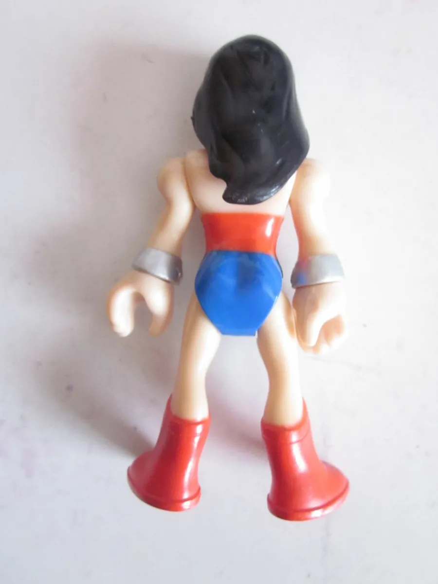 Wonder Woman Fisher-Price Imaginext Friends 3” Fig - Image 2
