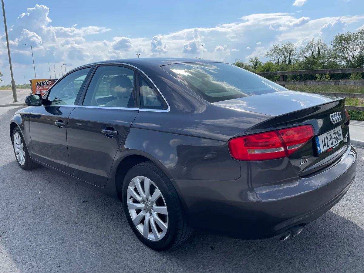 Audi A4  2.0 tdi 2014 (142) - Image 2