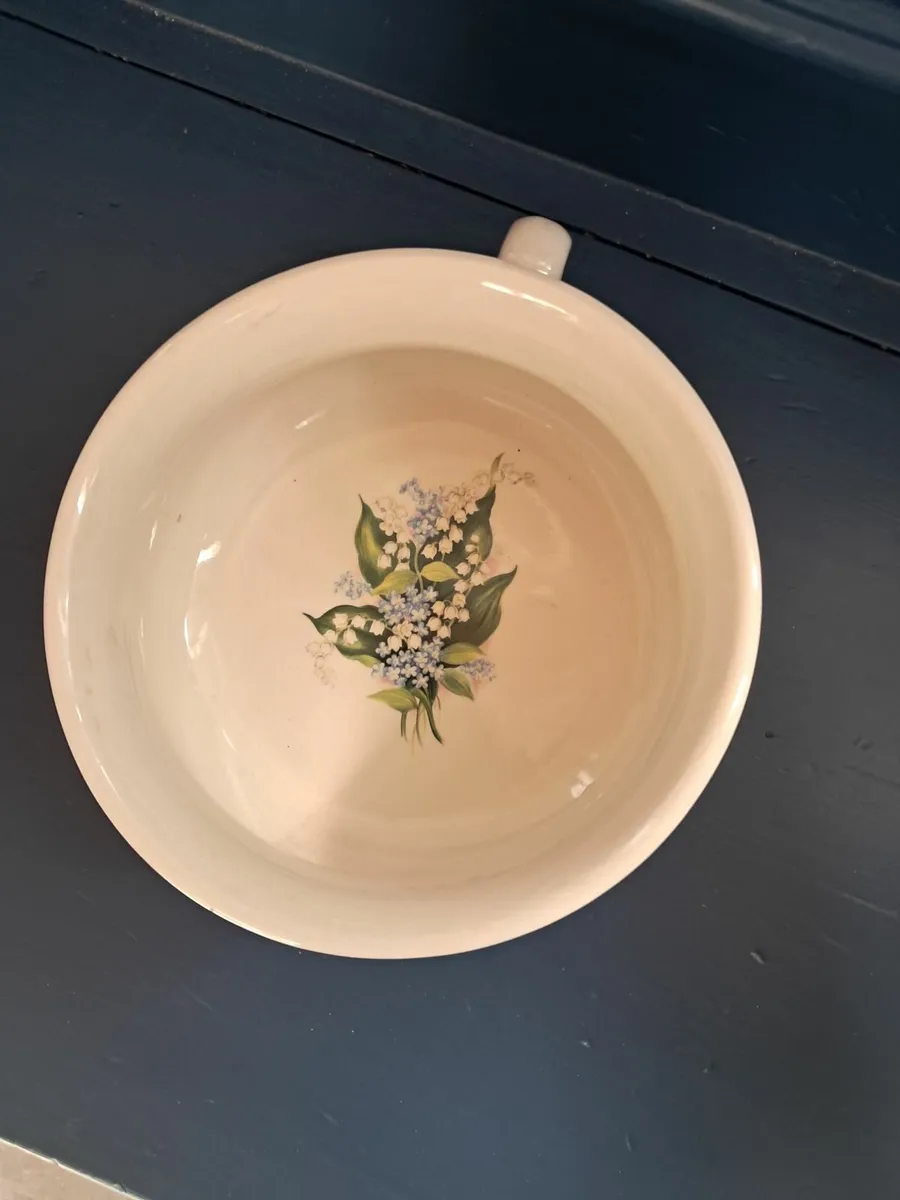 Pottery - Image 1