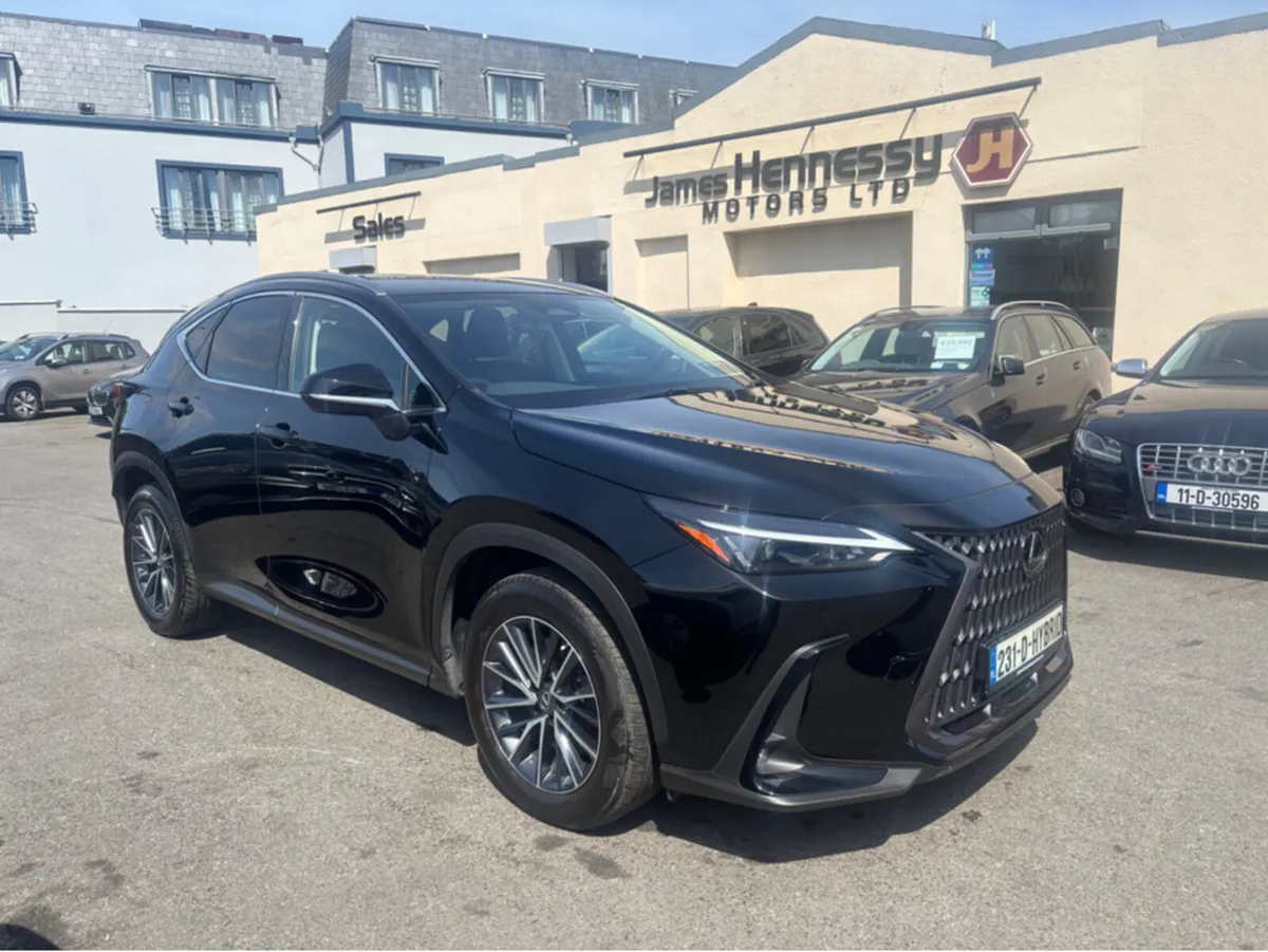Lexus NX 450H + PREMIUM PACK 4WD - Image 1