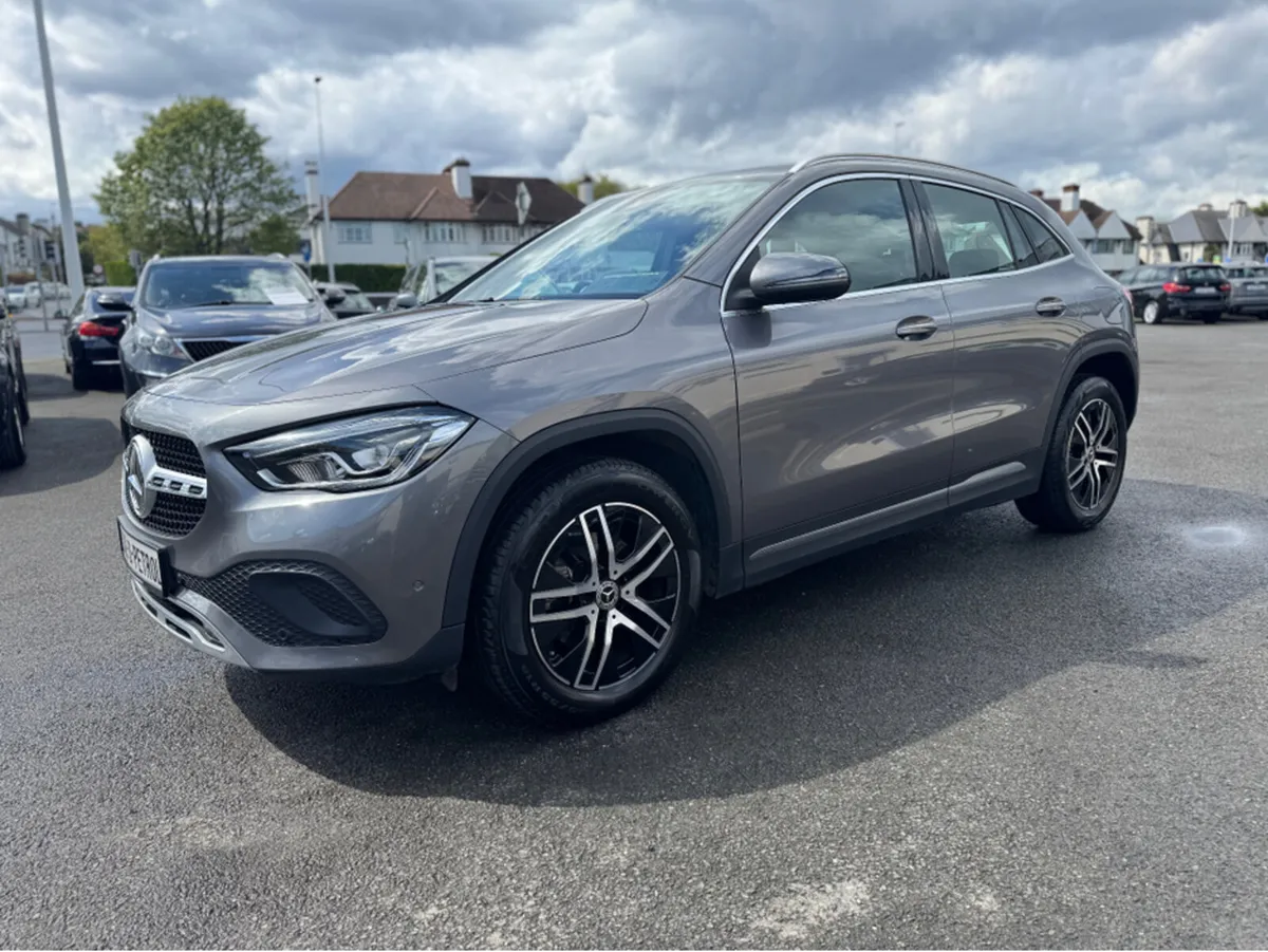 Mercedes-Benz GLA GLA200 SPORT EXECUTIVE AUTO - Image 2