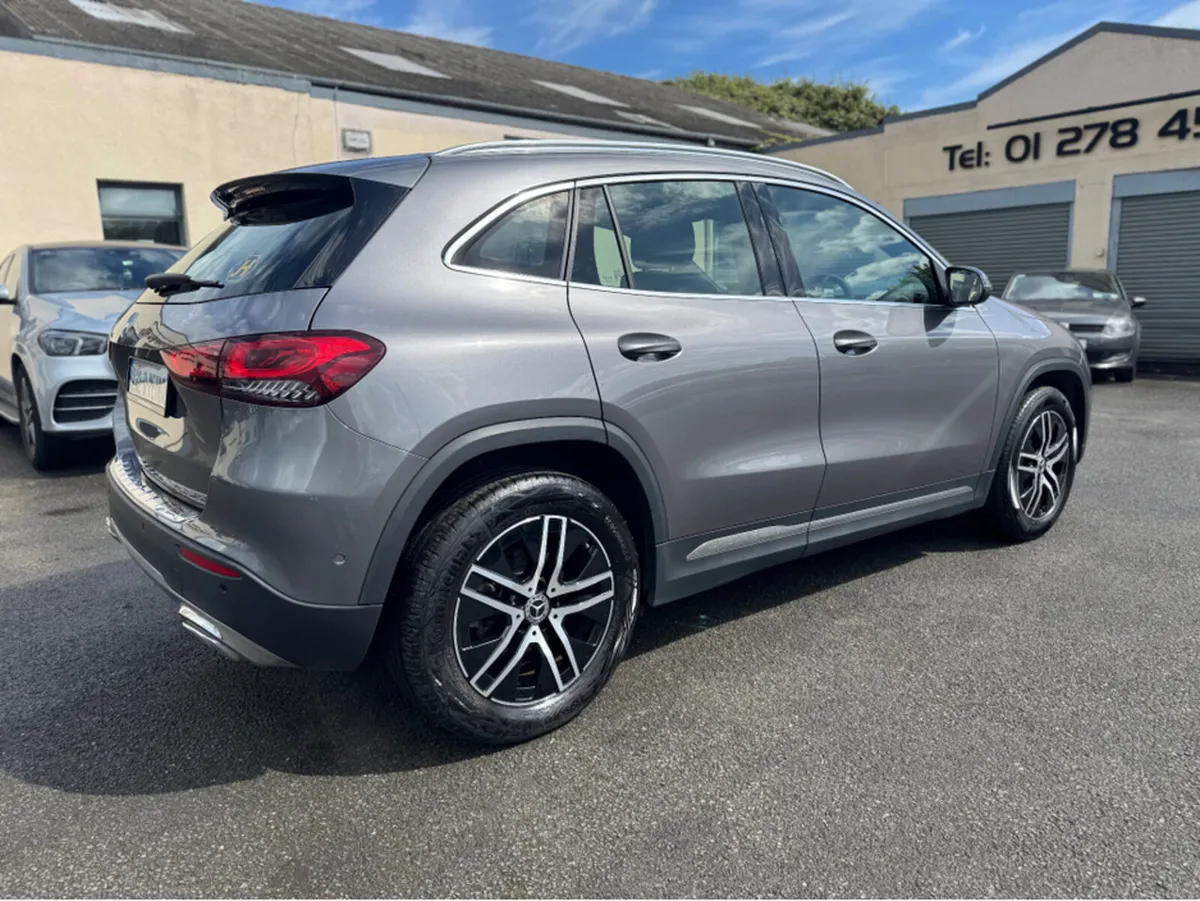 Mercedes-Benz GLA GLA200 SPORT EXECUTIVE AUTO - Image 4