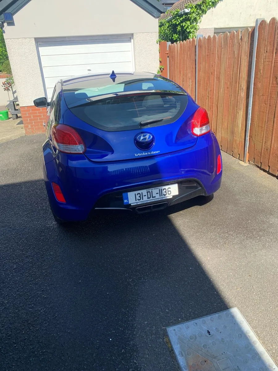 Hyundai Veloster - Image 2