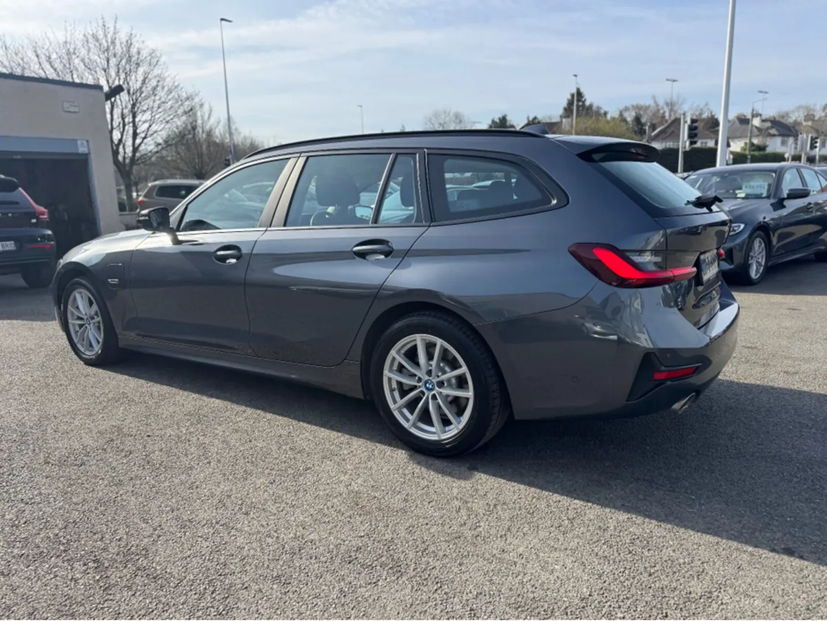 BMW 3-Series 330E SE PRO AUTO TOURING - Image 3