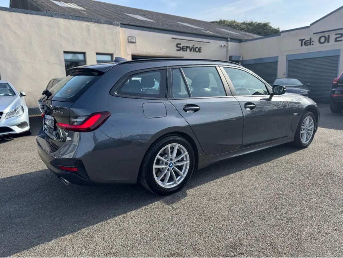 BMW 3-Series 330E SE PRO AUTO TOURING - Image 4