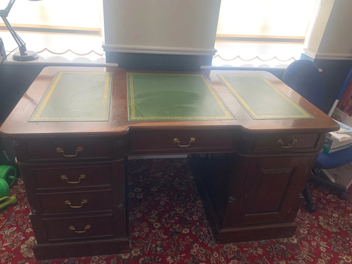 Desk - Image 2