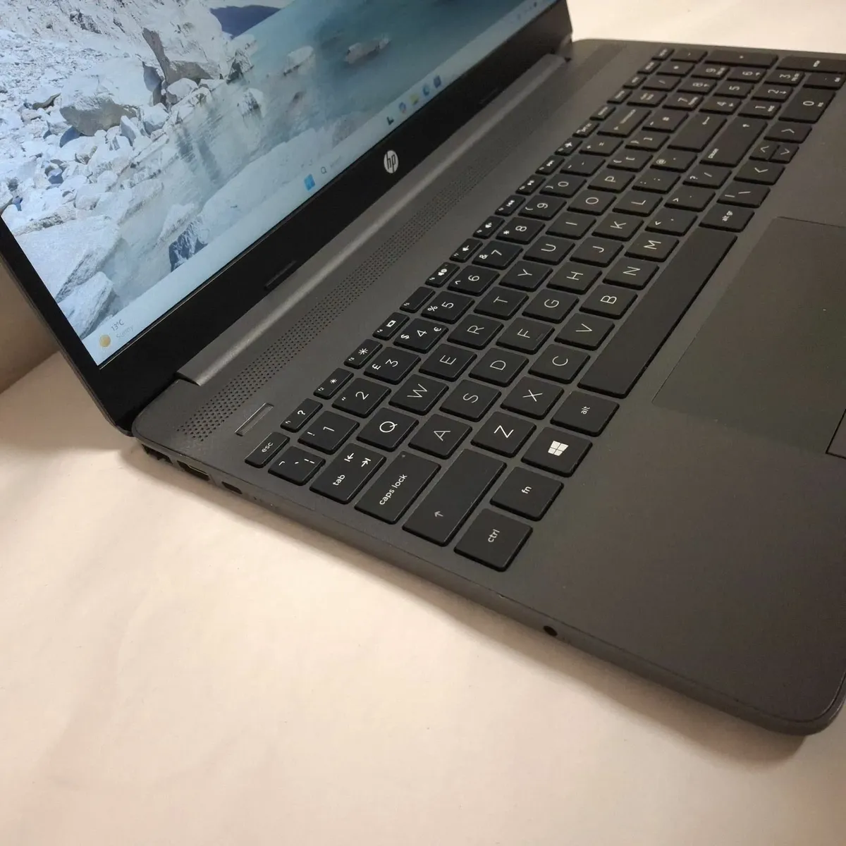 HP 250 G8 Notebook – 11th Gen Intel Core i7 | 16GB - Image 4