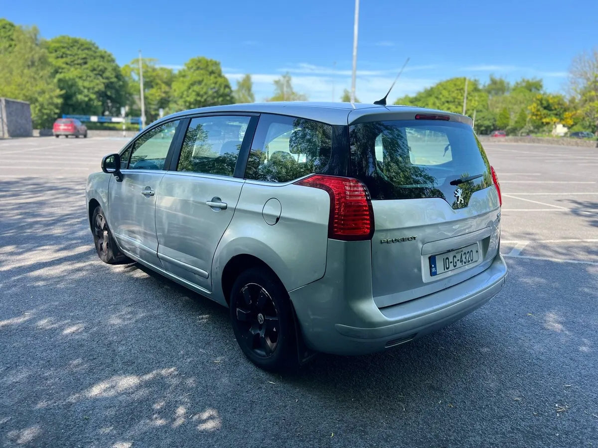 Peugeot 5008 7 seater - Image 4
