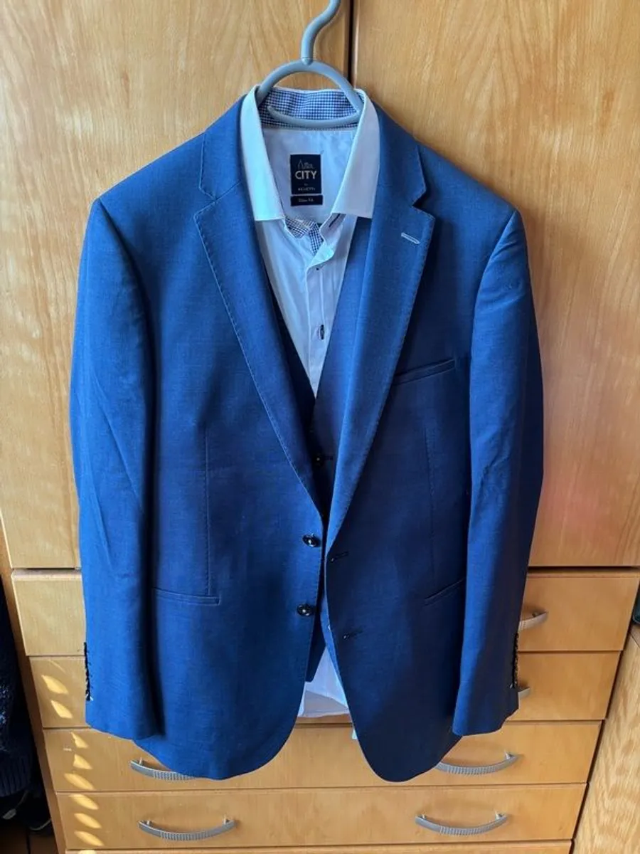 Remus Mens Suit - Image 1