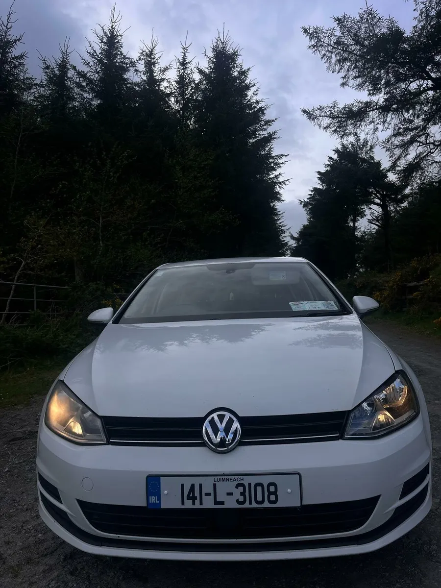 Volkswagen golf - Image 4