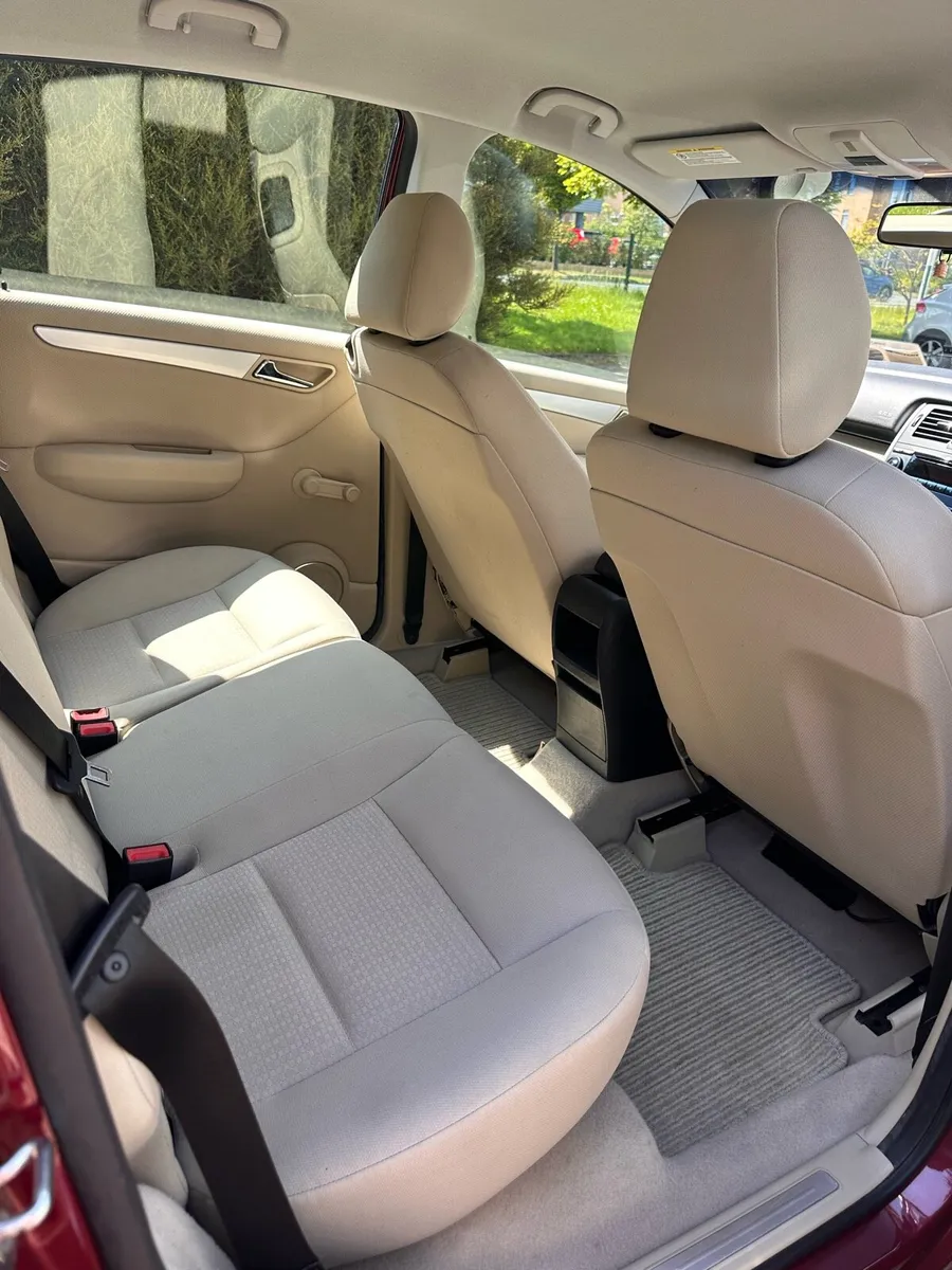 Mercedes Benz, B-class 180,automatic,Only 81,523km - Image 4