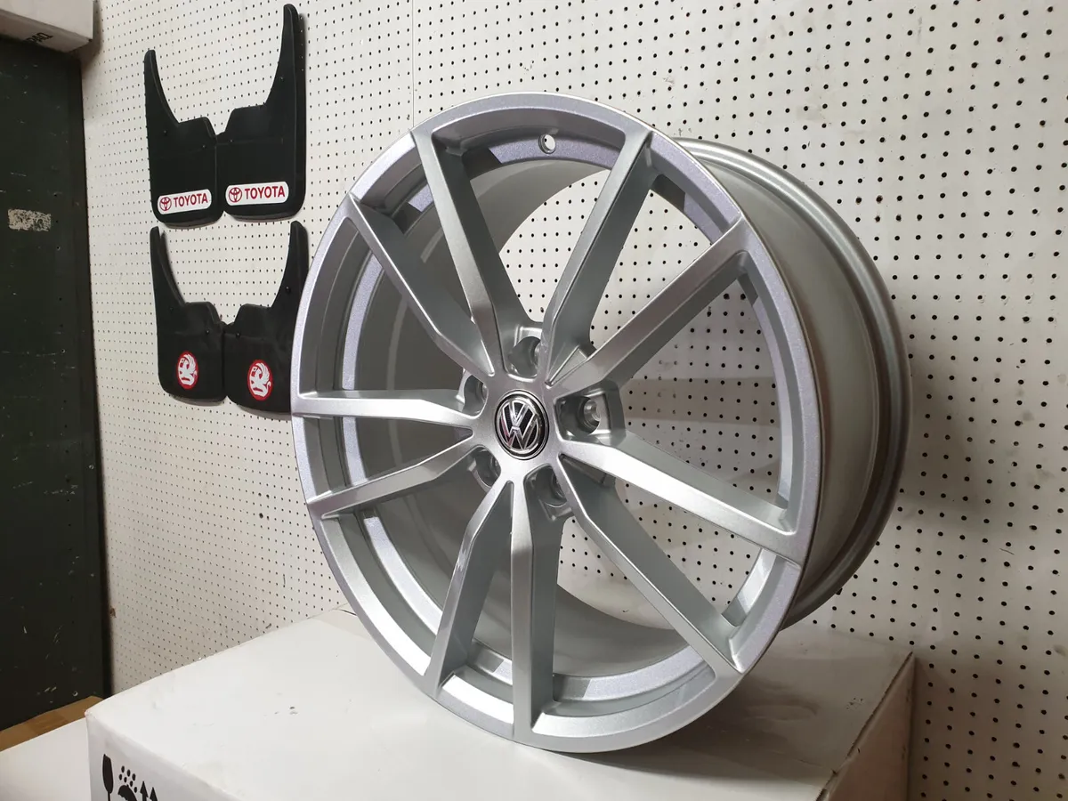 **Special** 19" Volkswagen Pretoria Alloys - Image 3