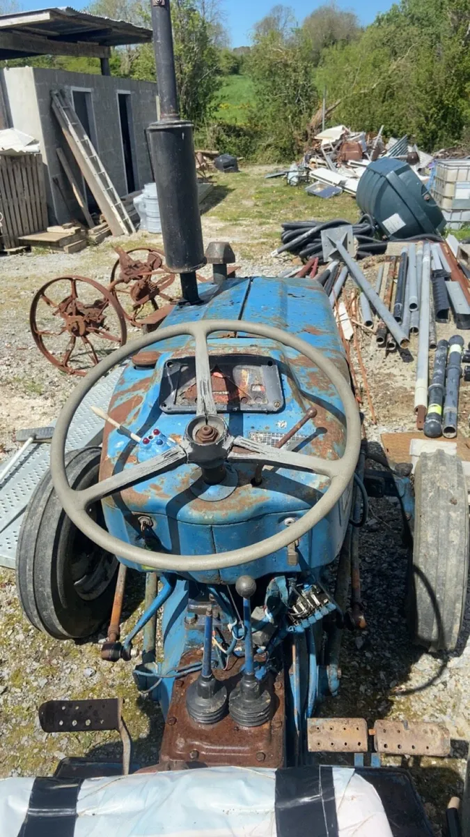 Ford 3600 - Image 2