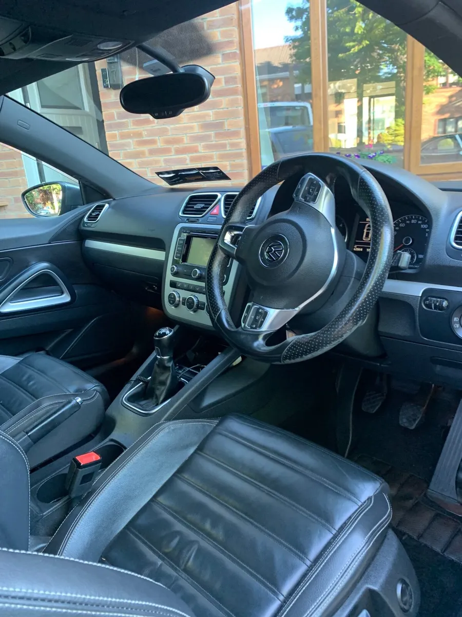 Volkswagen Scirocco 2.0 TDI GT BMT, LOW MILAGE - Image 3