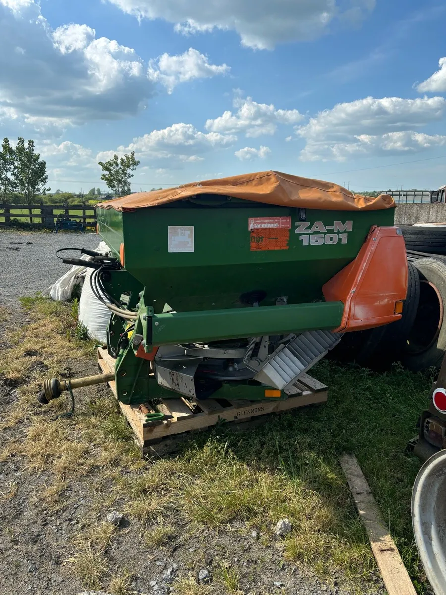 Amazone Fertiliser Spreader - Image 2