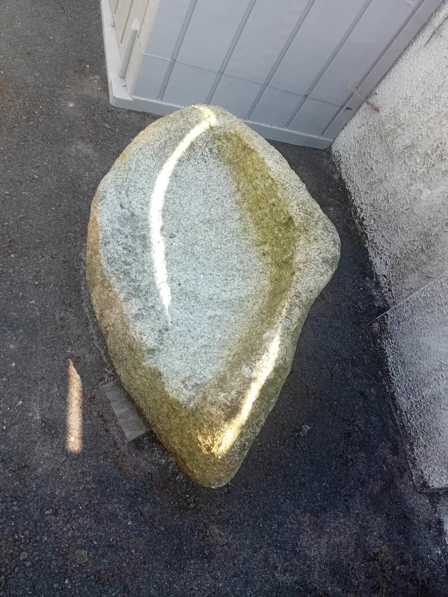 Granite Rock Bird Bath - Image 2