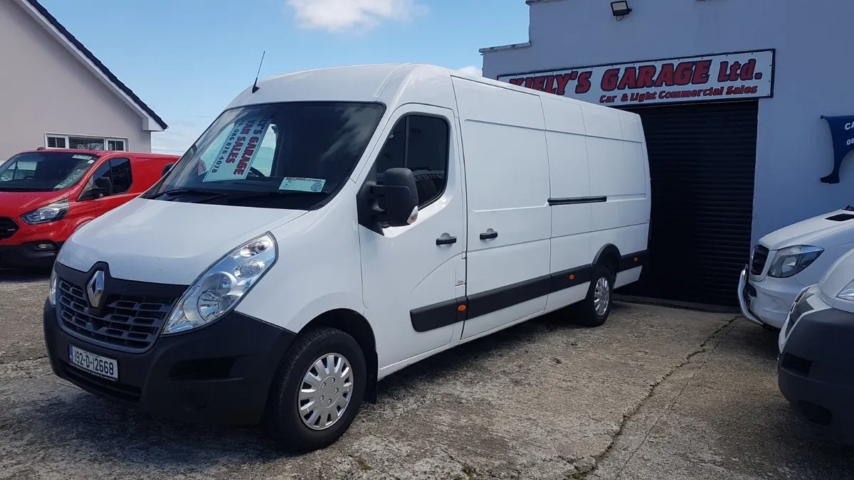Renault Master 192D EXLWB LOW KM VAT INVOICE - Image 4