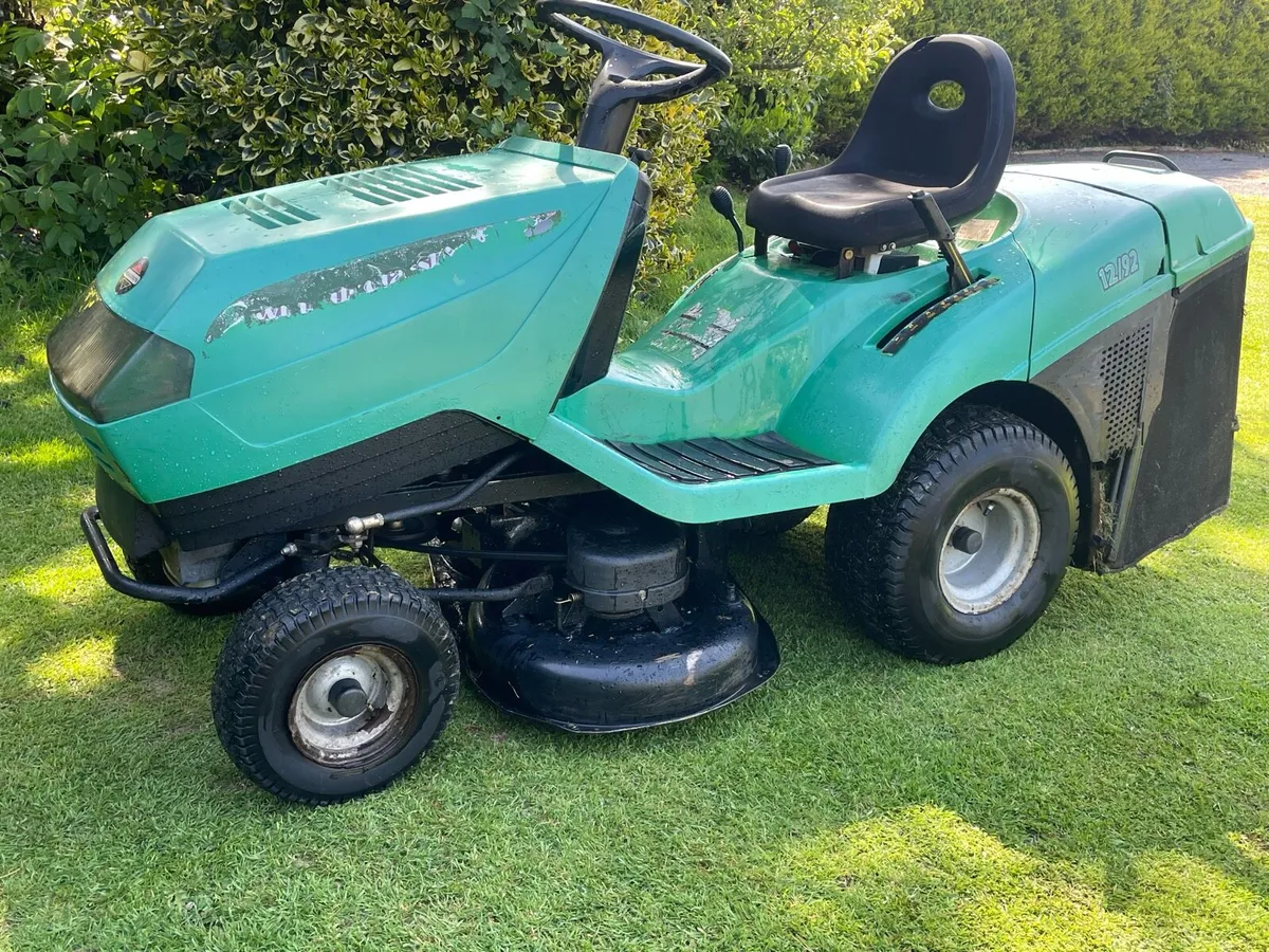 Ride On Lawnmower - Image 1