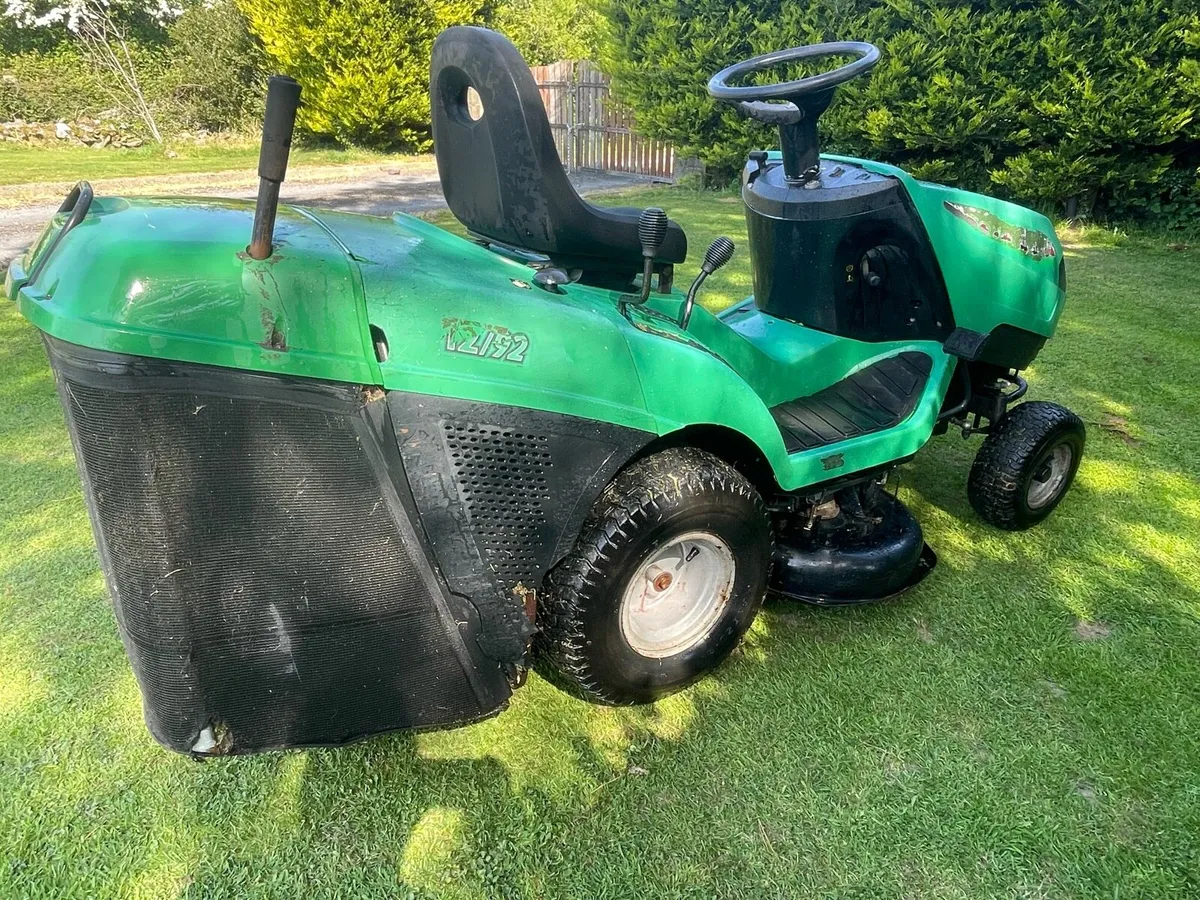 Ride On Lawnmower - Image 4