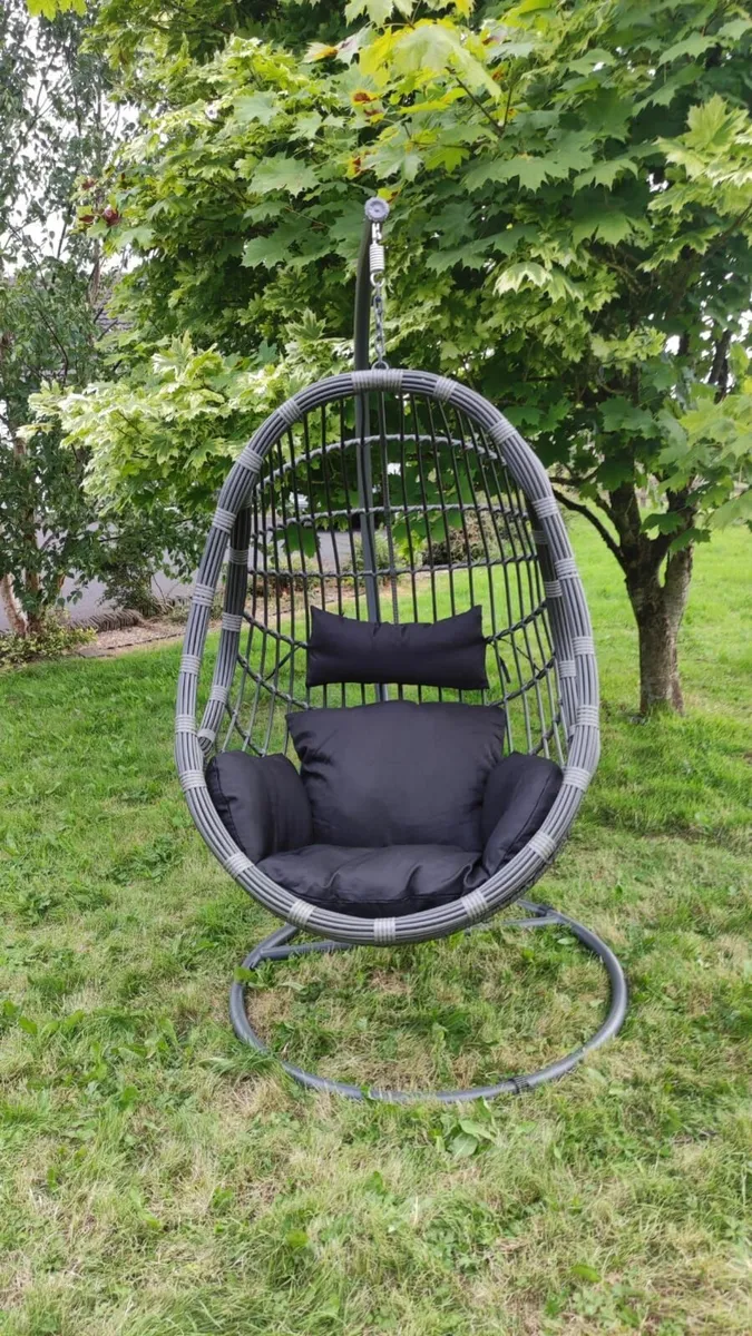 Hanging Swings Eggs – Metal Frame – Free delivery - Image 2
