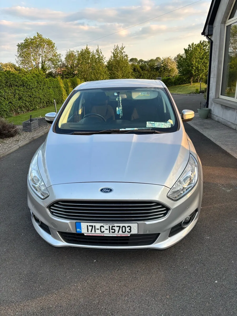 Car - Image 2