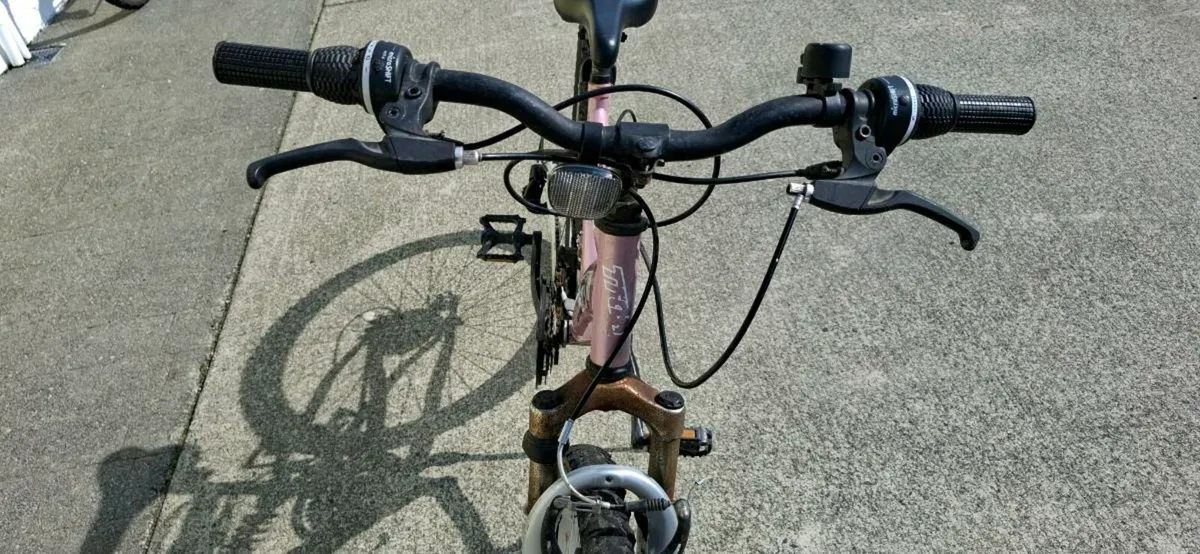 Girls Bike - Image 4