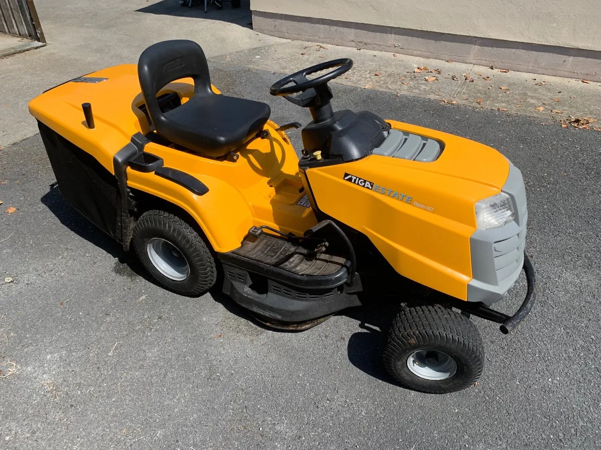 Stiga estate master HST  ride on lawnmowerSOLD - Image 2
