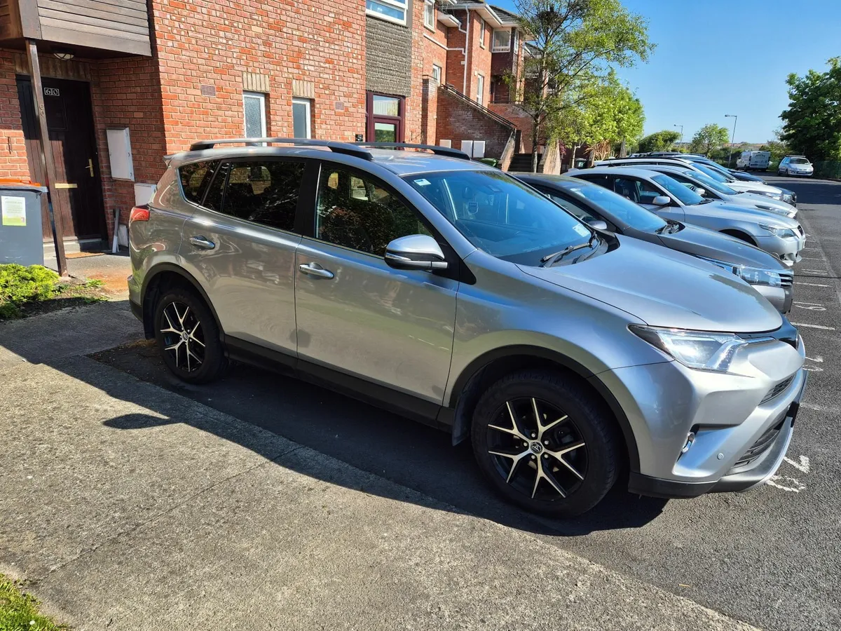 Toyota RAV4 2017 - Image 3