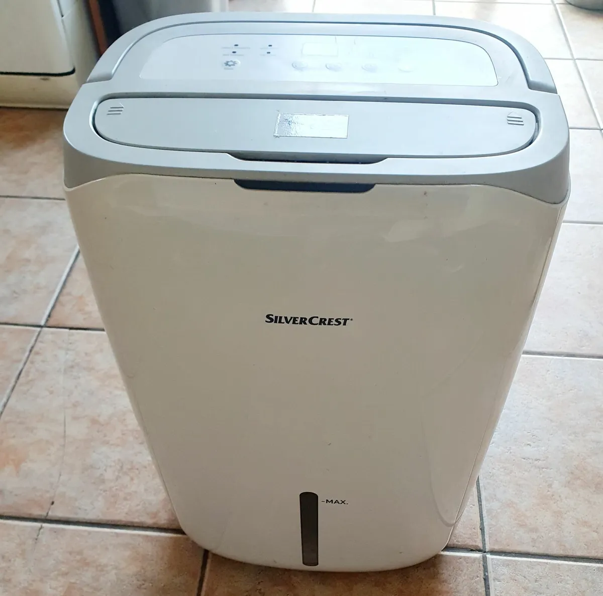 Dehumidifier & Karcher K3 - Image 1
