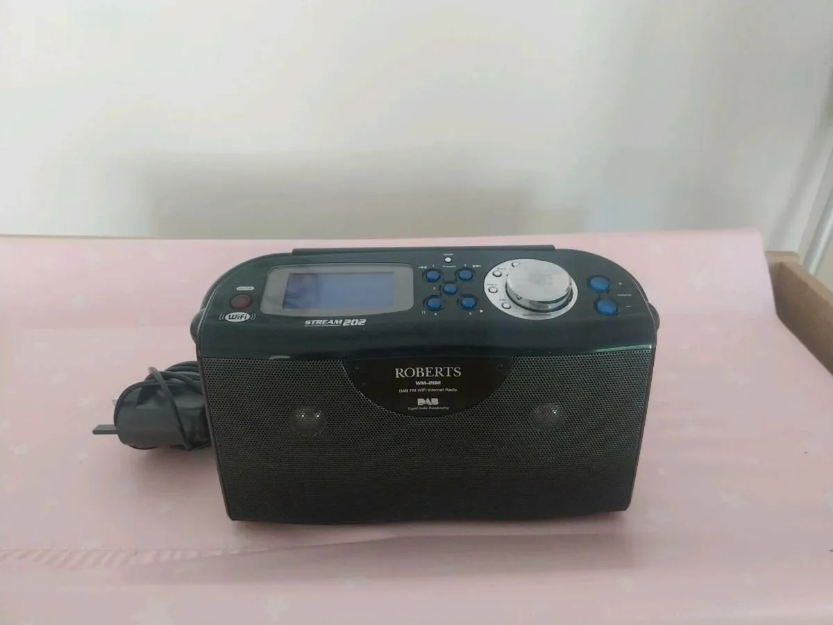 roberts stream 202 internet radio - Image 1
