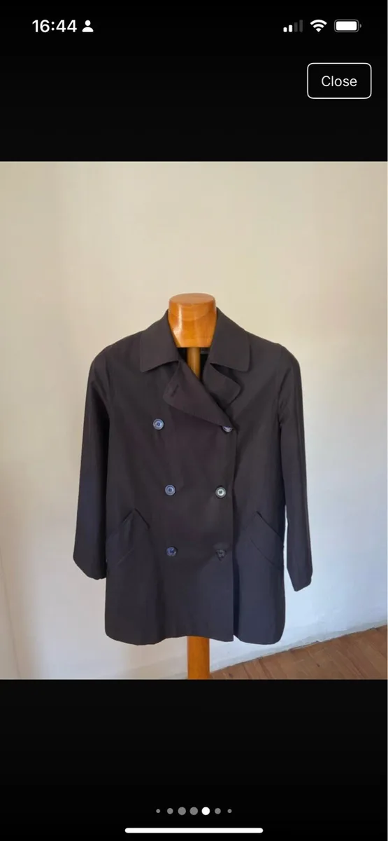 Elegant Max Mara Trench Cape - Image 1
