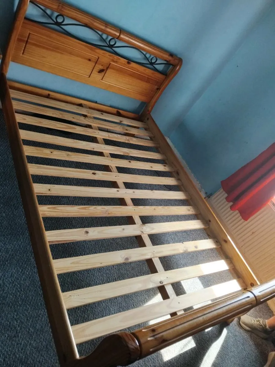 Bed - Image 1