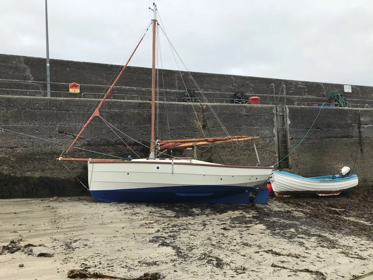 Cornish Shrimper 19 Sailing boat - Image 1