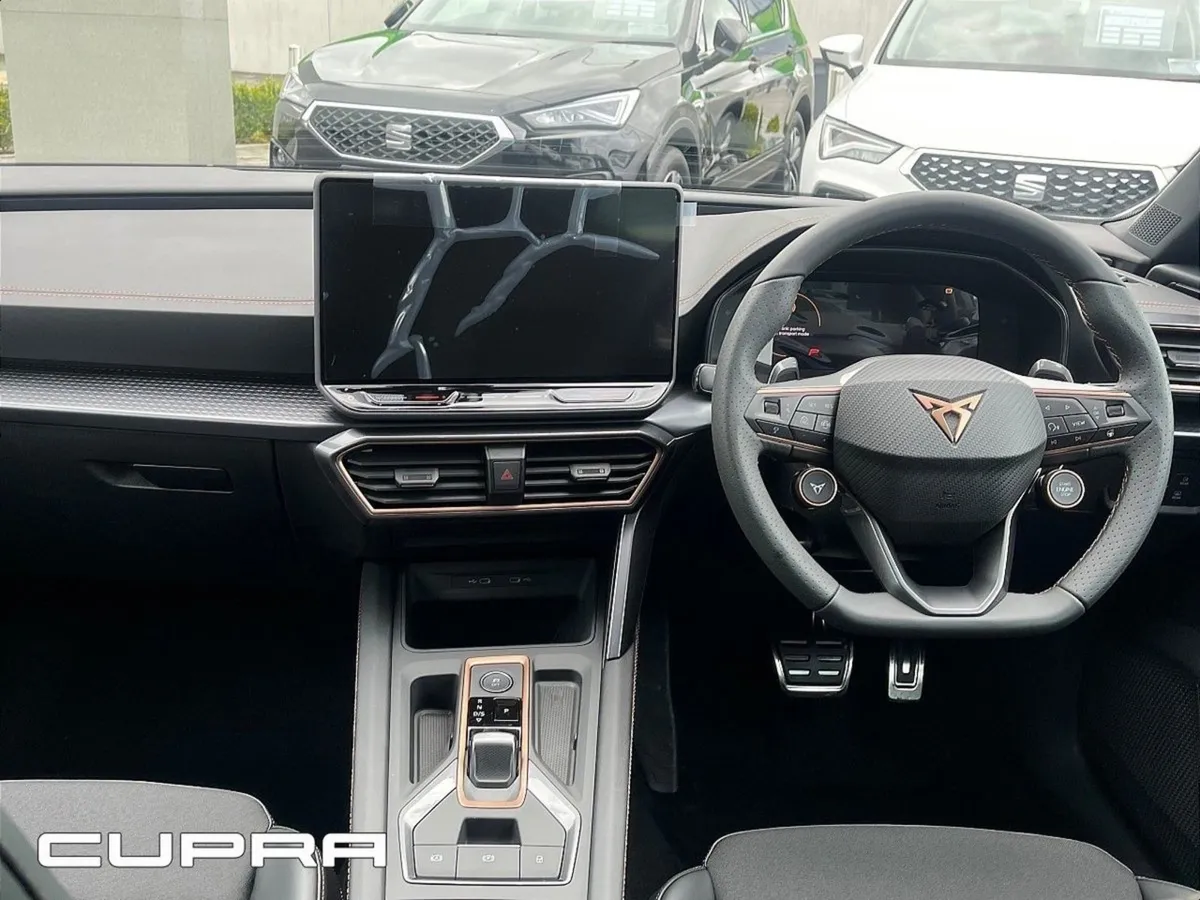 Cupra Leon 1.5 Etsi 150HP DSG Edge Pack - Image 2