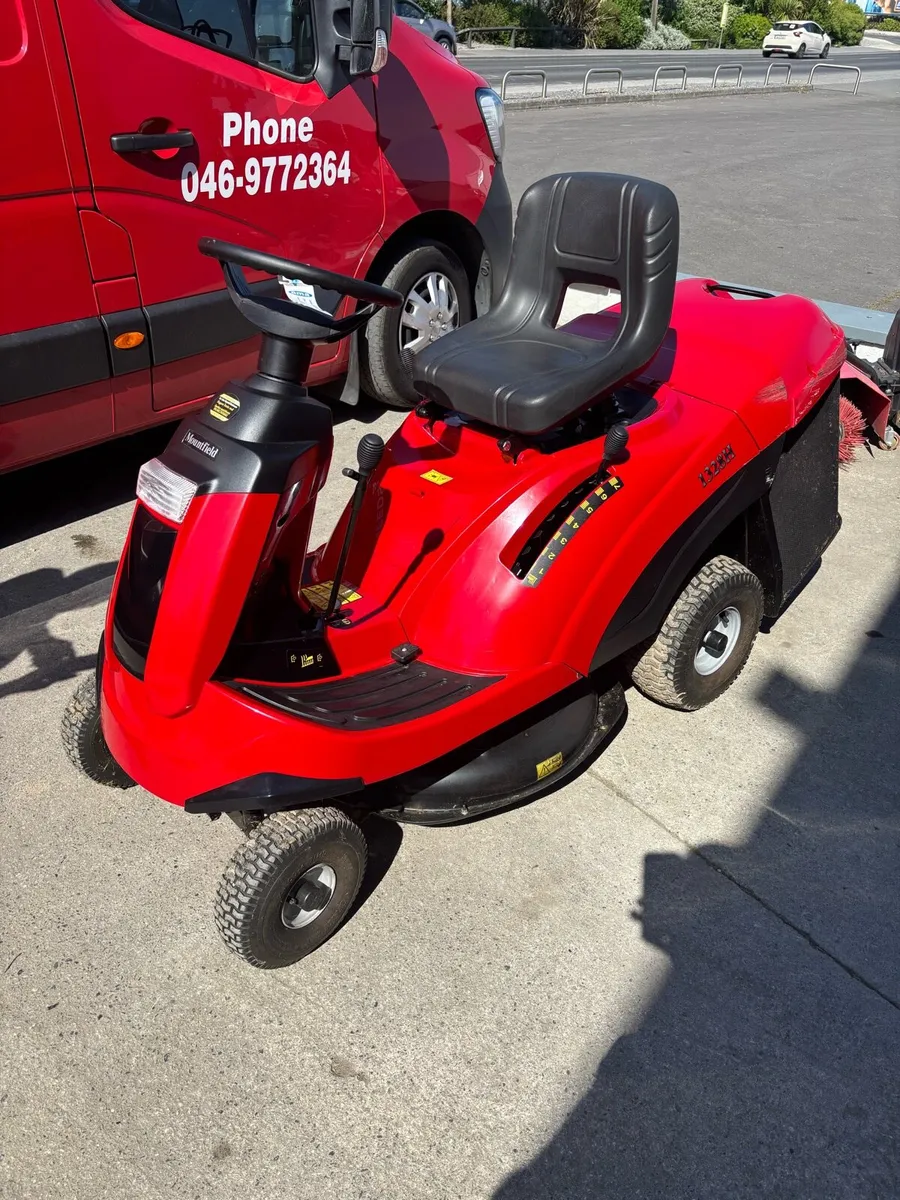 Mountfield ride on mower - Image 4