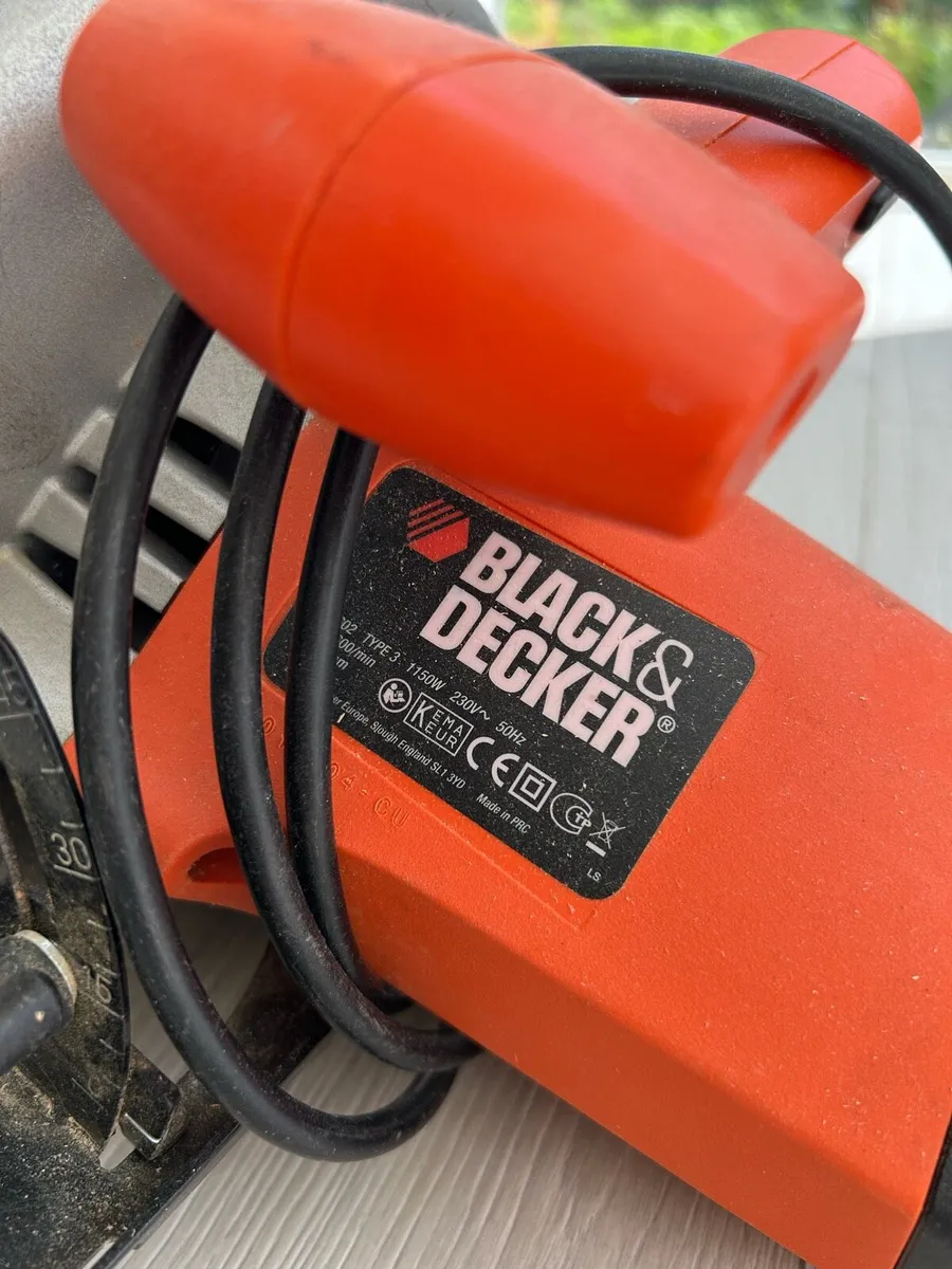 Black and Decker Circular Saw - Image 4