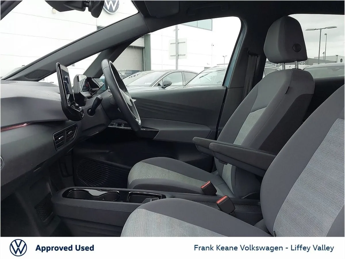 Volkswagen ID.3 Comfort 145BHP 58kwh  rear View C - Image 4