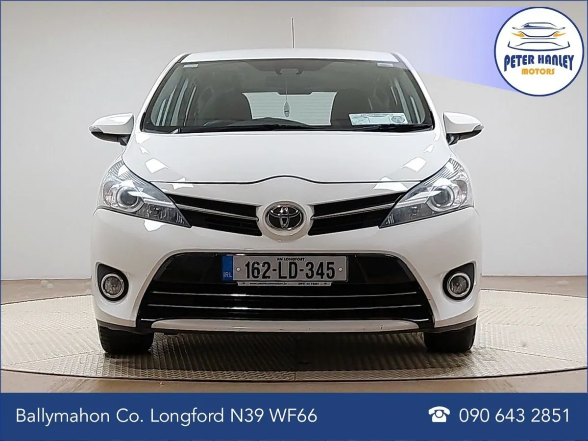 Toyota Verso 1.6 D-4d 112bhp Aura (7 Seater) - Image 4