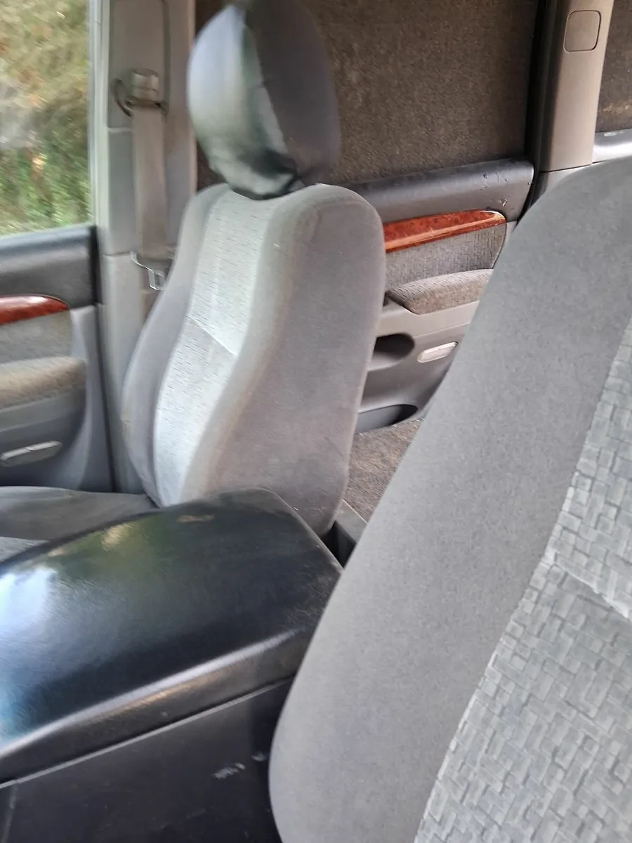 Toyota Land Cruiser 2008 - Image 3