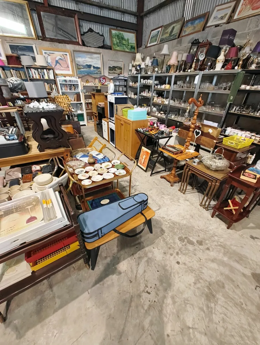 Bric a brac  , antique, furniture - Image 3