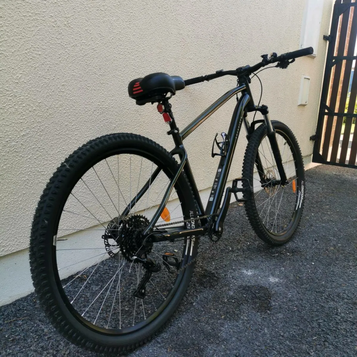 All terrain ROCKRIDER BICYCLE - Image 2